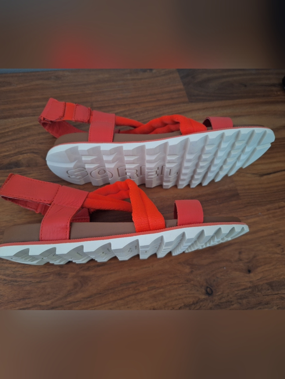 Brand New Sorel Roaming Decon Sandal, Red, Size 6, BNIB - Picture 5 of 6